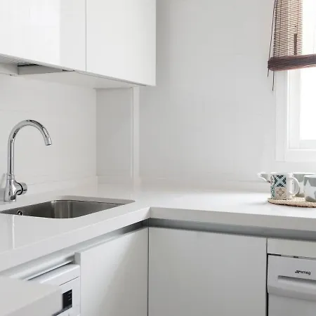 Apartman Alfaros *